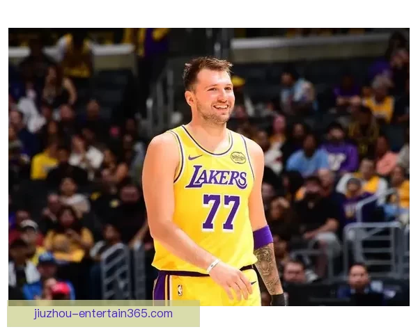 东契奇生涯单节得分20+32次追平哈登仅次库里科比历史第三